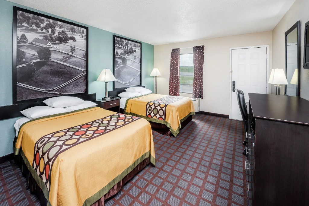 Hotel 7 Inn Paducah - Double Beds Room-2