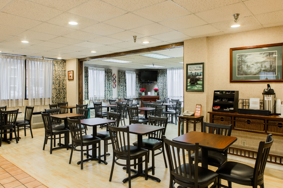 Hotel Pigeon Forge - Dining Area-2