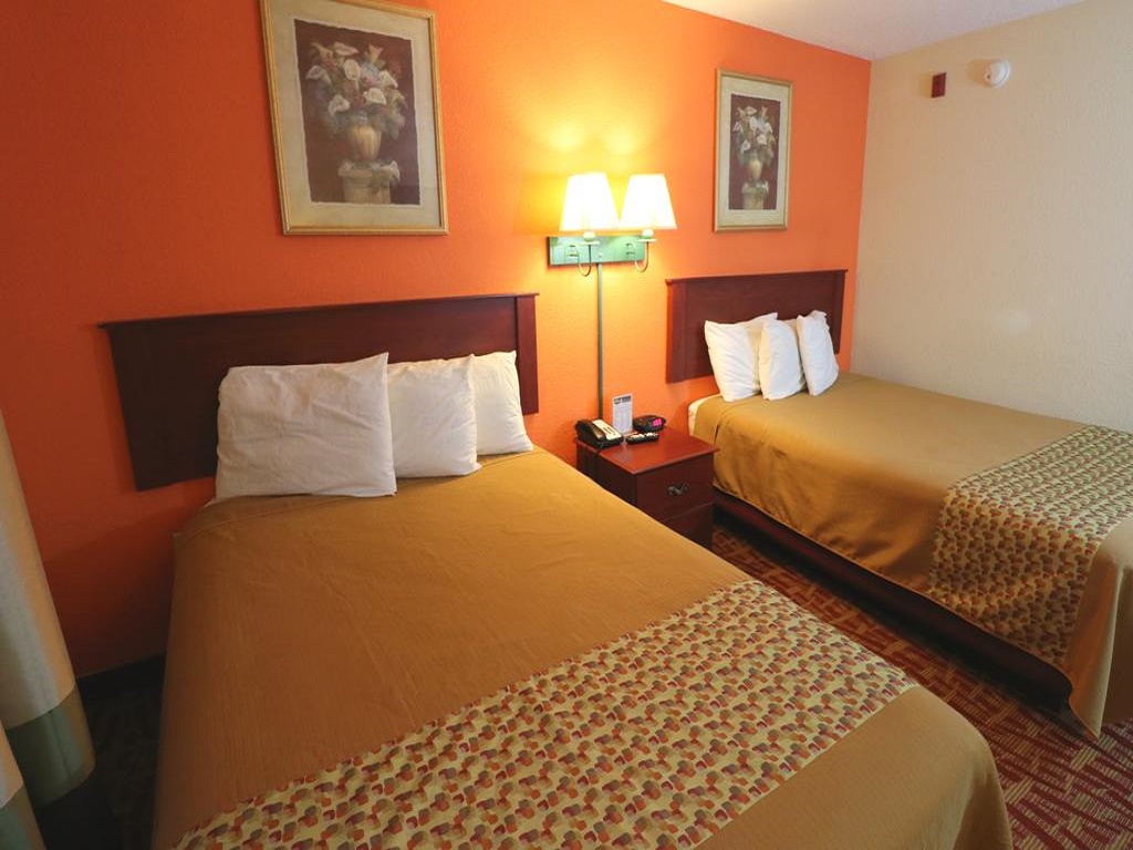 Jefferson-Inn-Dandridge-Double-BedRoom-3