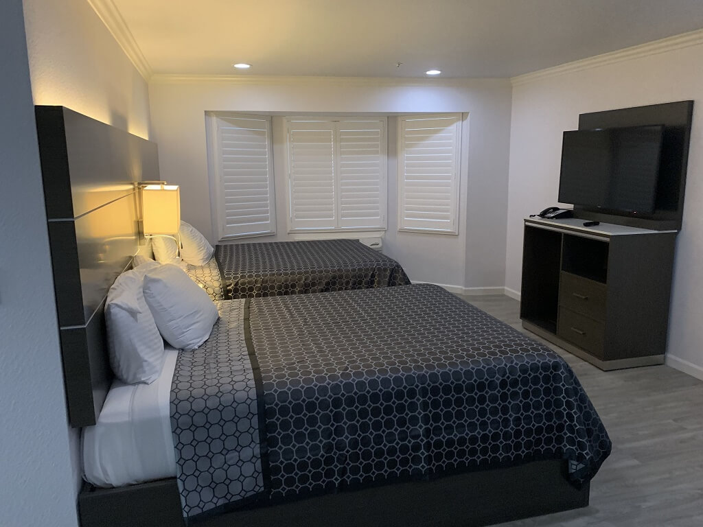 Mirage Inn & Suites - Double Beds Room-2