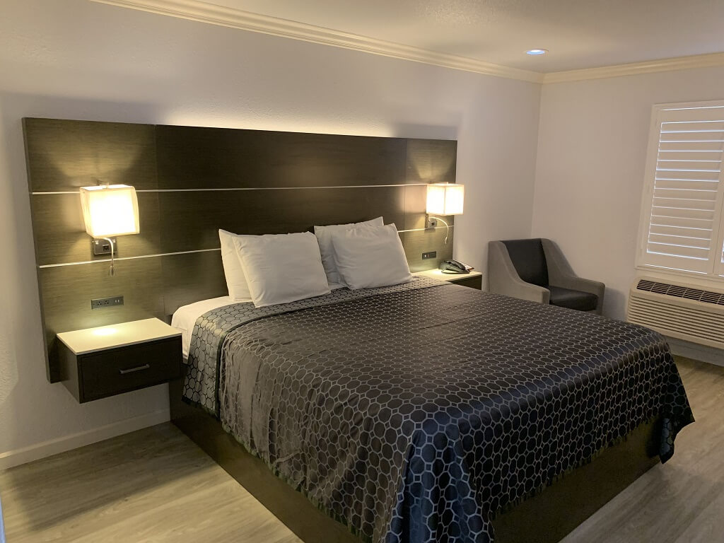 Mirage Inn & Suites - Single Bed Room-4