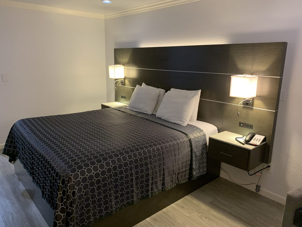 Mirage Inn & Suites - Single Bed Room-7