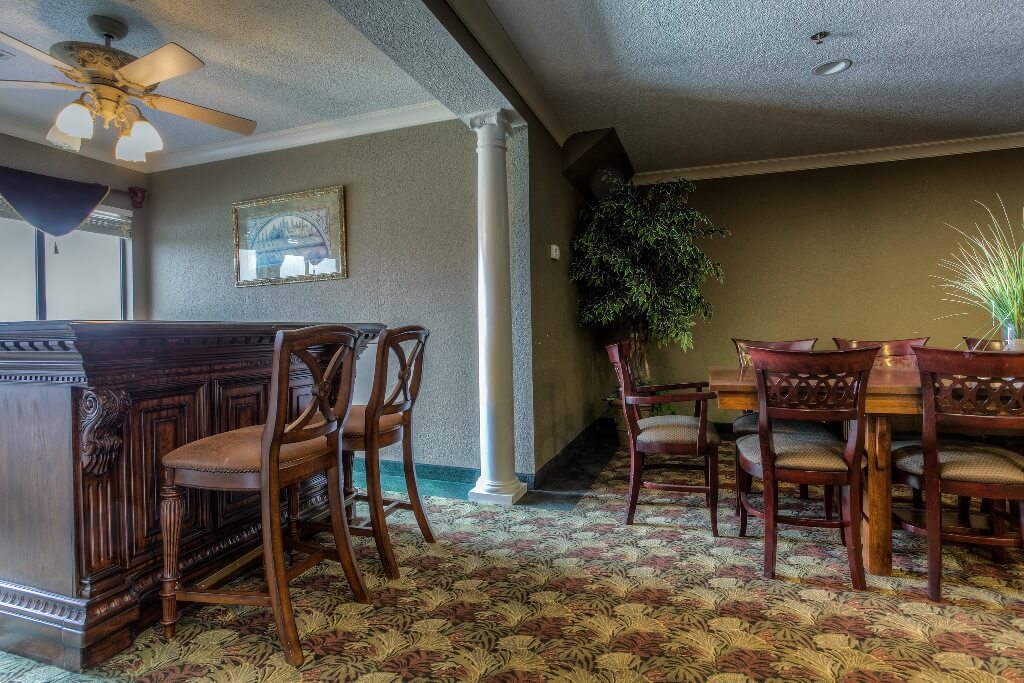 Mountain Vista Inn & Suites - Meeting Area-1