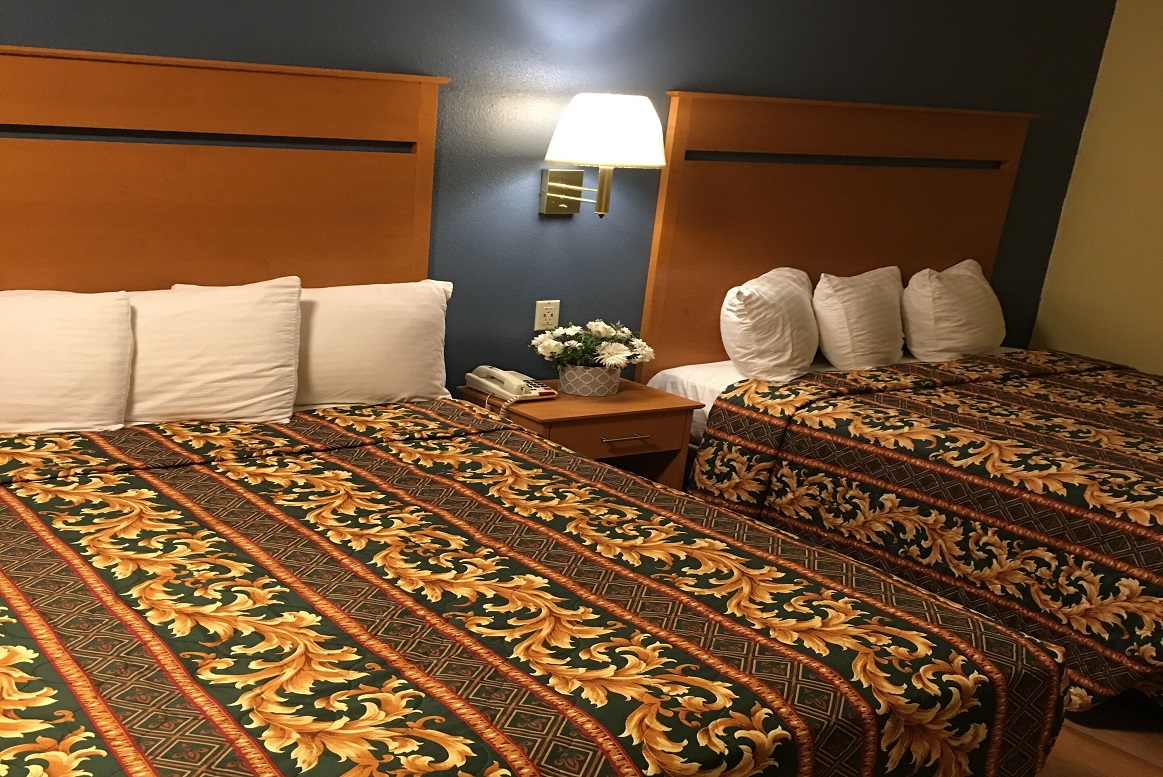 OceanView Motel - Double Beds-1