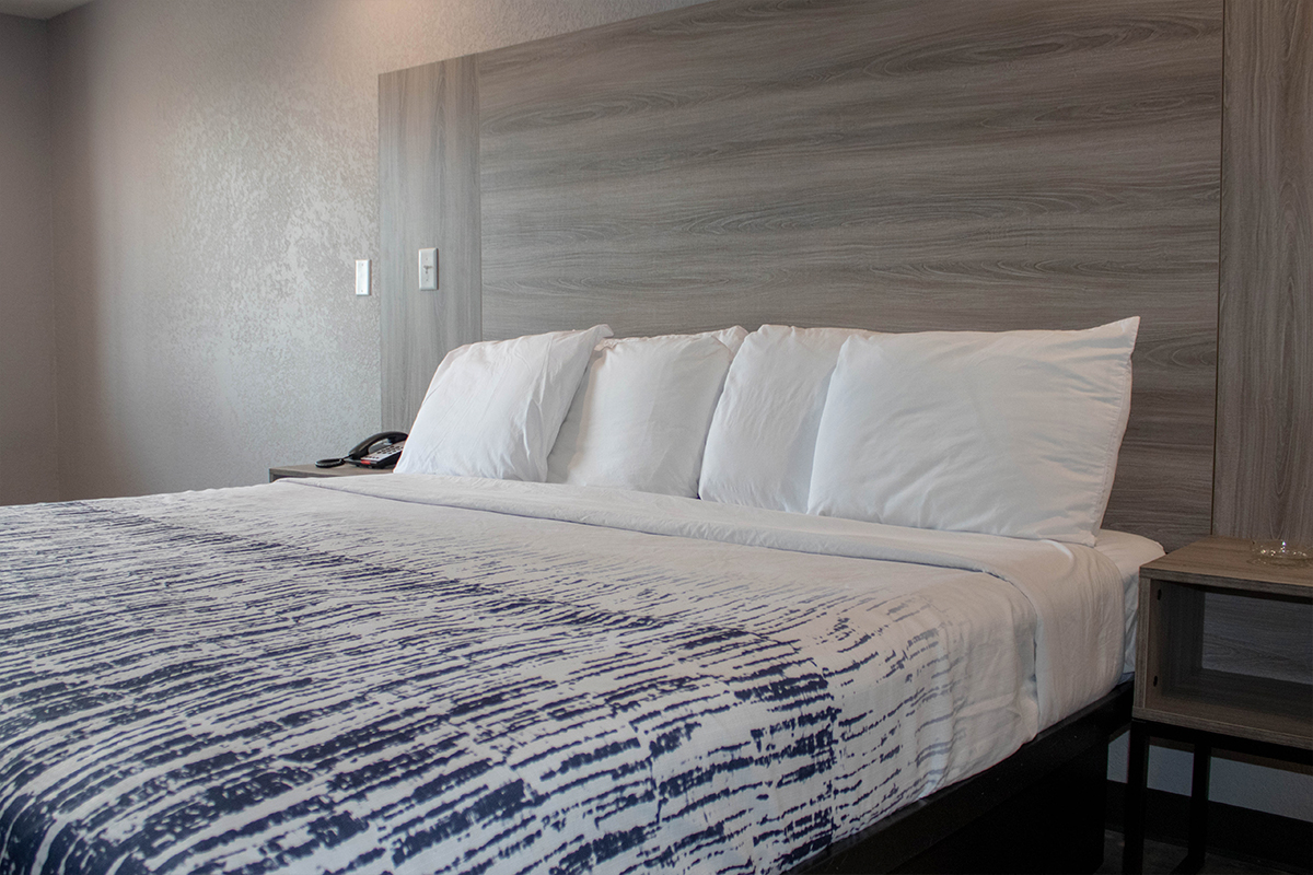 OKC Hotel - Oklahoma City - Single Bedroom-6