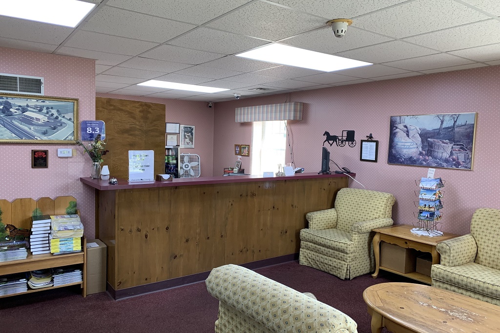 Olde Amish Inn Ronks - Lobby Area-2