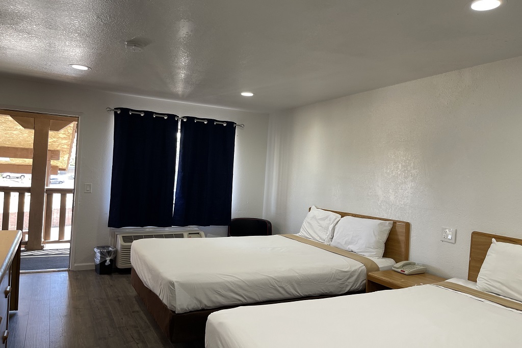 Palms Inn & Suites - Double Bedroom-3