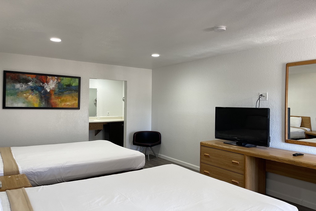 Palms Inn & Suites - Double Bedroom-2