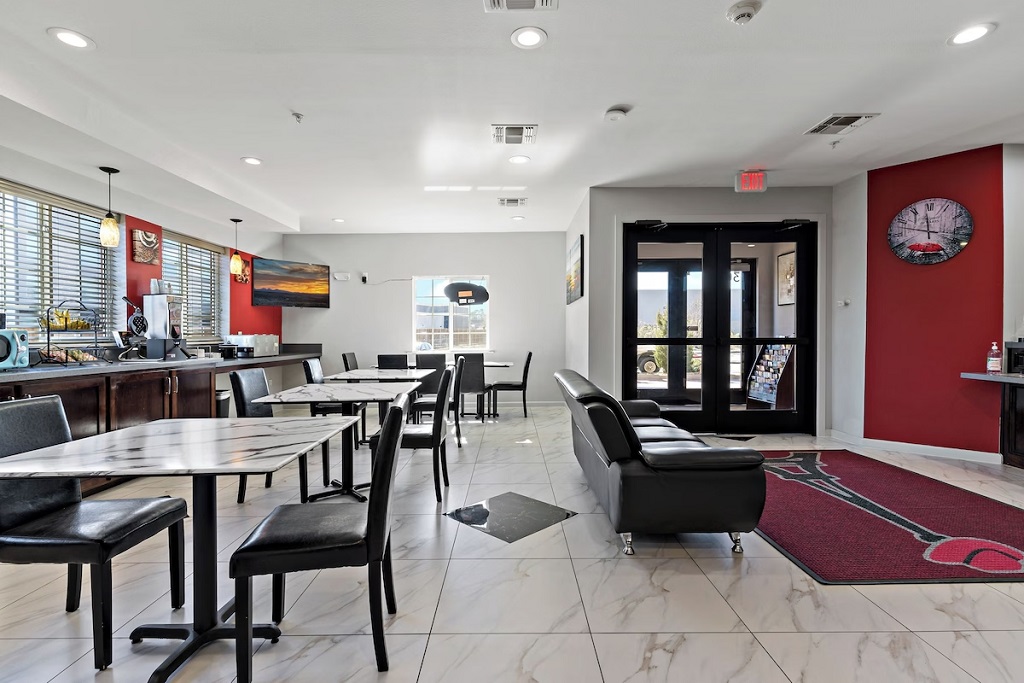 Paris Inn and Suites - Lobby