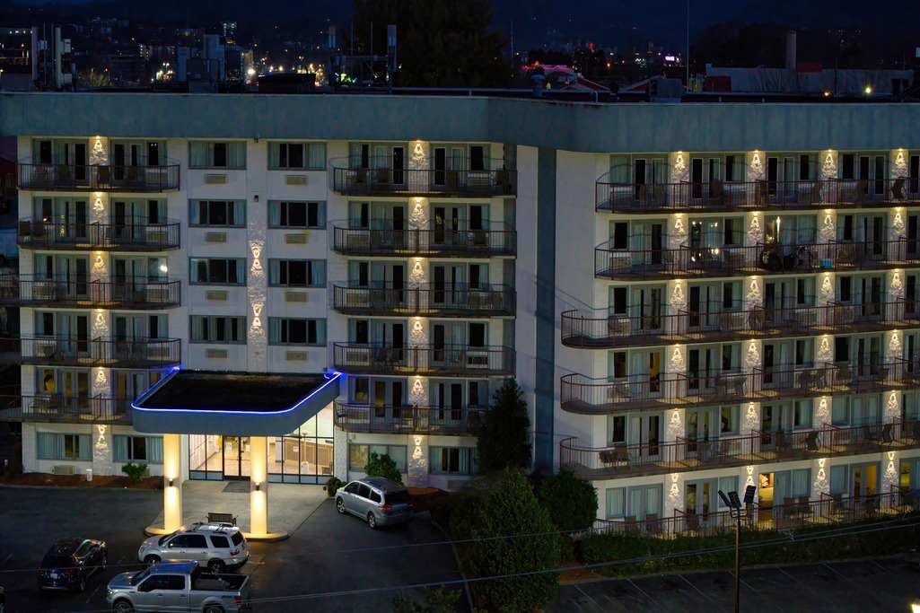 Park Tower Inn Pigeon Forge - Aerial View-3