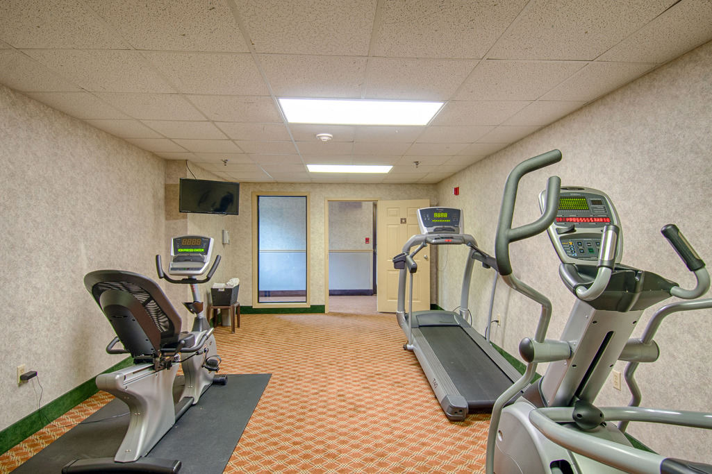 Park Tower Inn Pigeon Forge - Fitness Area