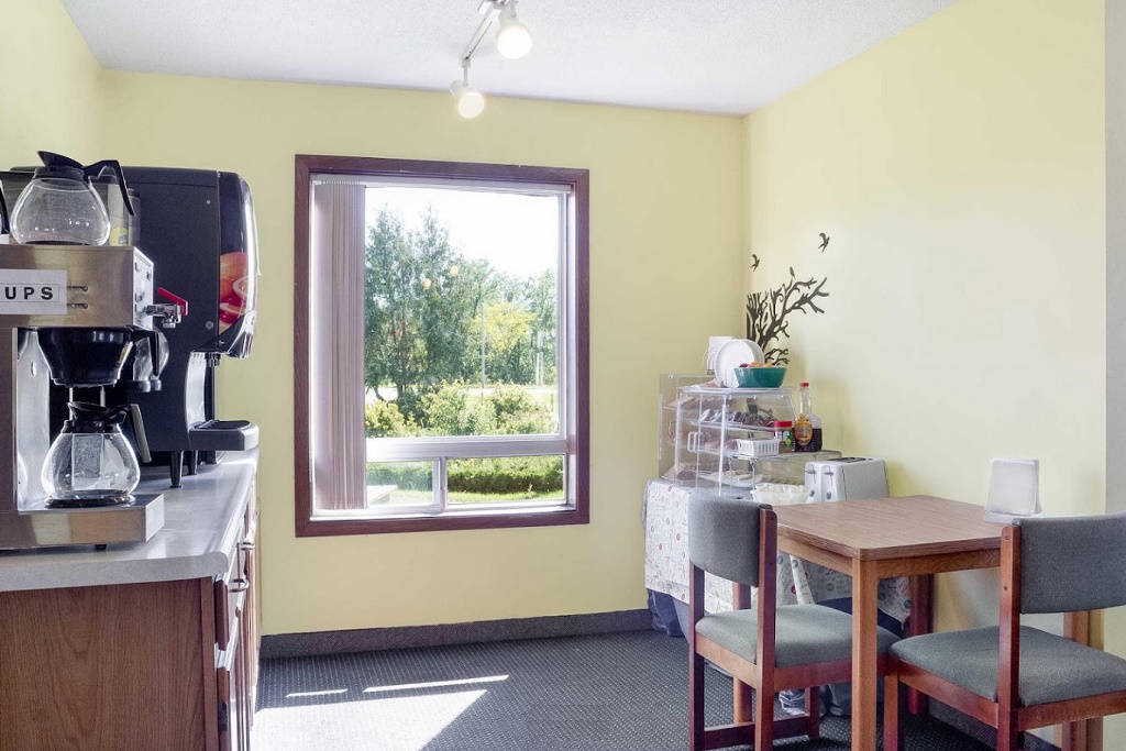 Pine River Inn - Breakfast Area