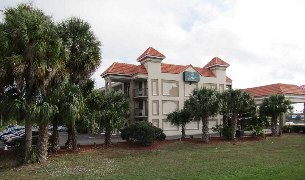 Quality Inn & Suites Kissimmee by The Lake - Exterior-3