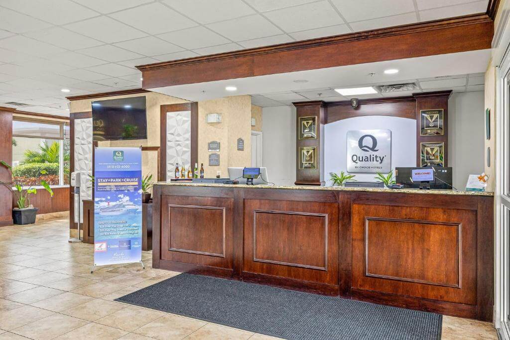 Quality Inn & Suites Near Fairgrounds Ybor City - Lobby Area-1