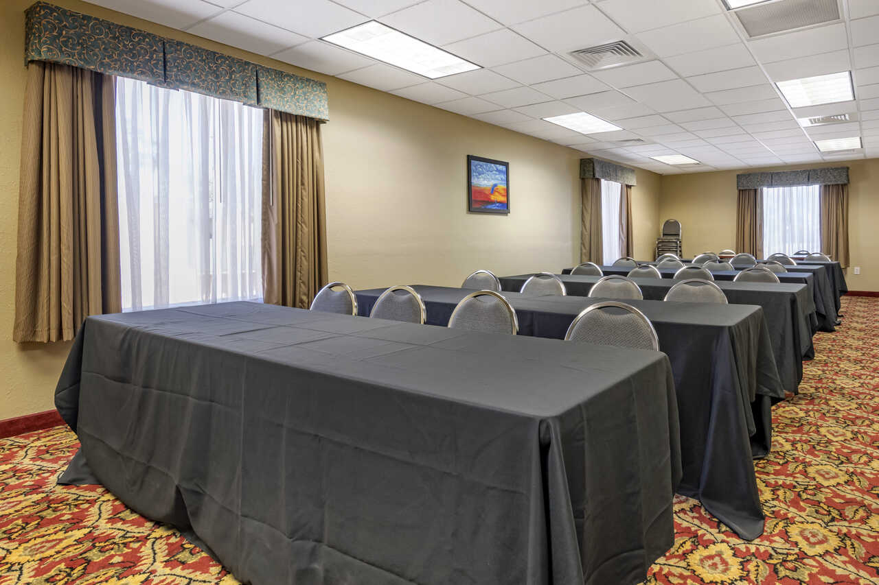 Quality Inn Zephyrhills - Meeting Area