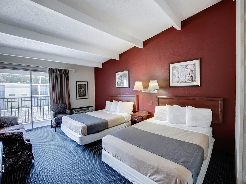 Red Carpet Inn Whippany - Double Beds Room-1