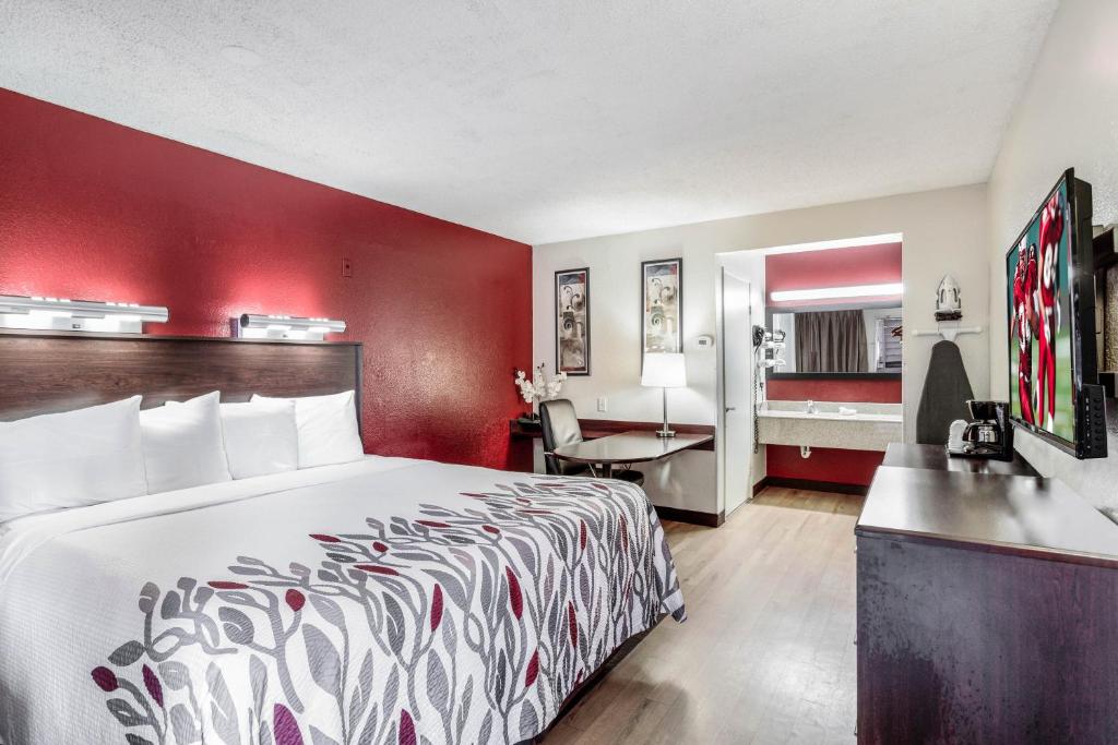 Red Roof Inn Gallup - Single Bed Room-4