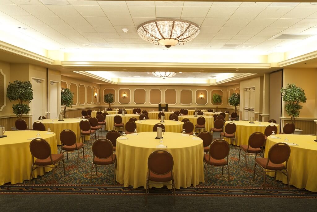 Rosen Plaza Orlando - Dining Area