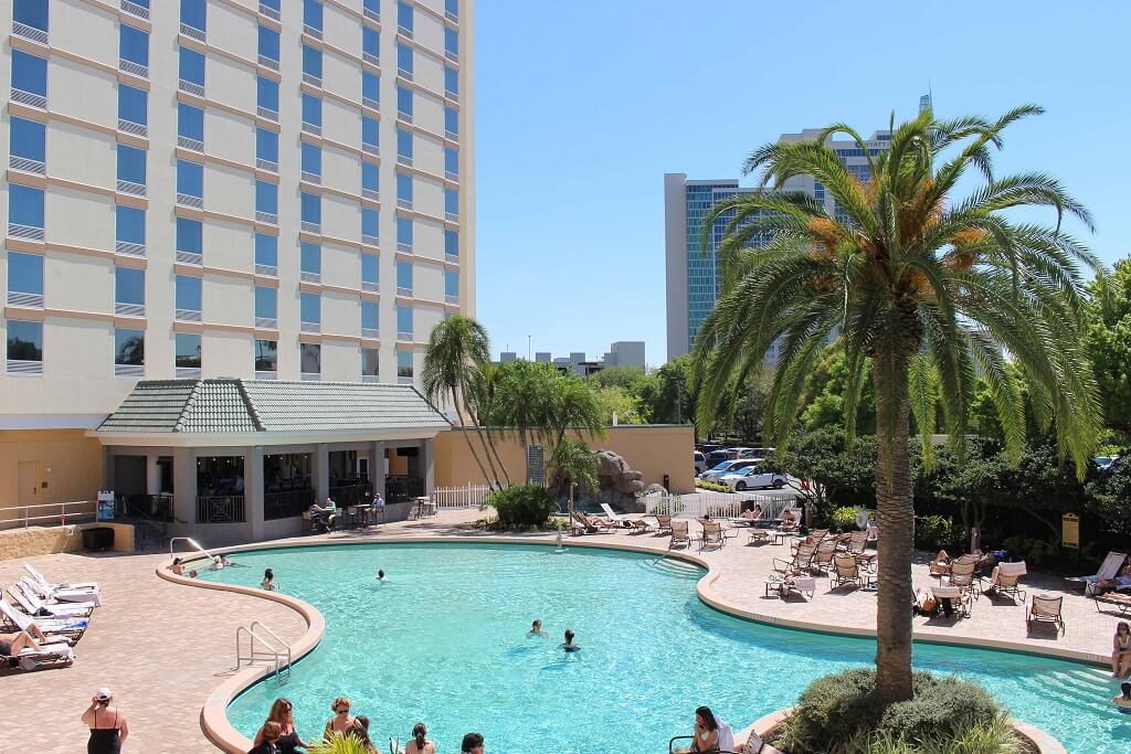 Rosen Plaza Orlando - Outdoor Pool-1