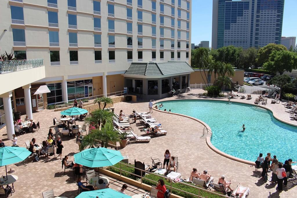 Rosen Plaza Orlando - Outdoor Pool-2