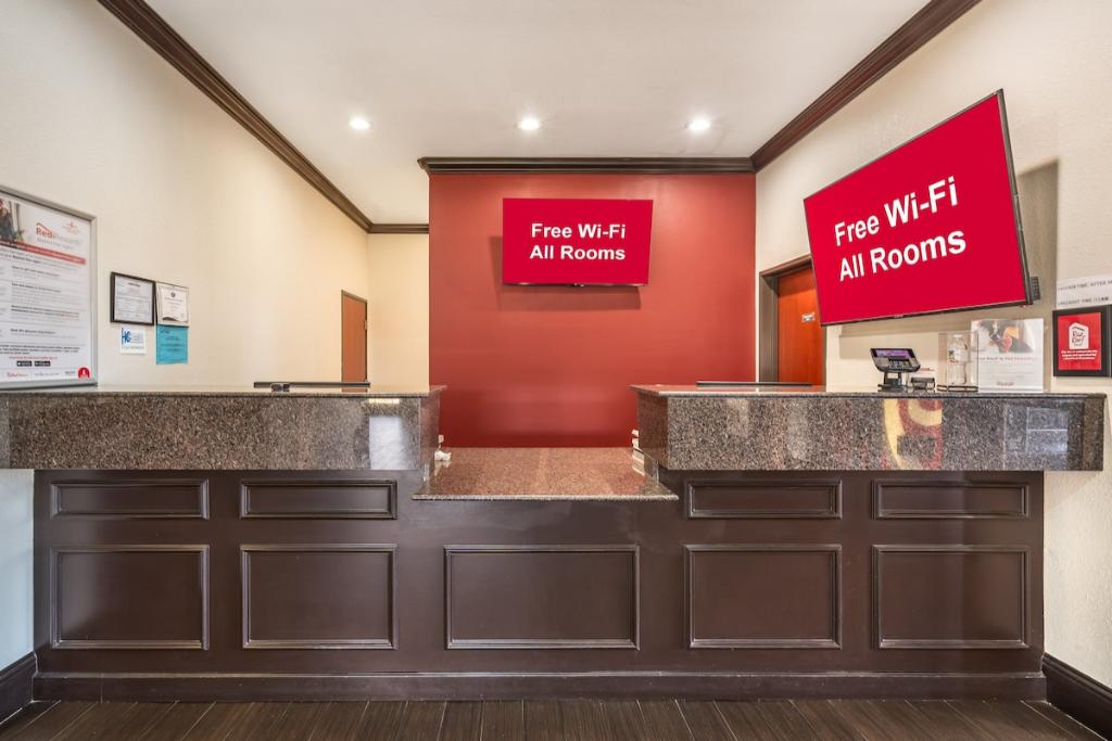 Red Roof Inn & Suites Sulphur Springs - Lobby Area-1