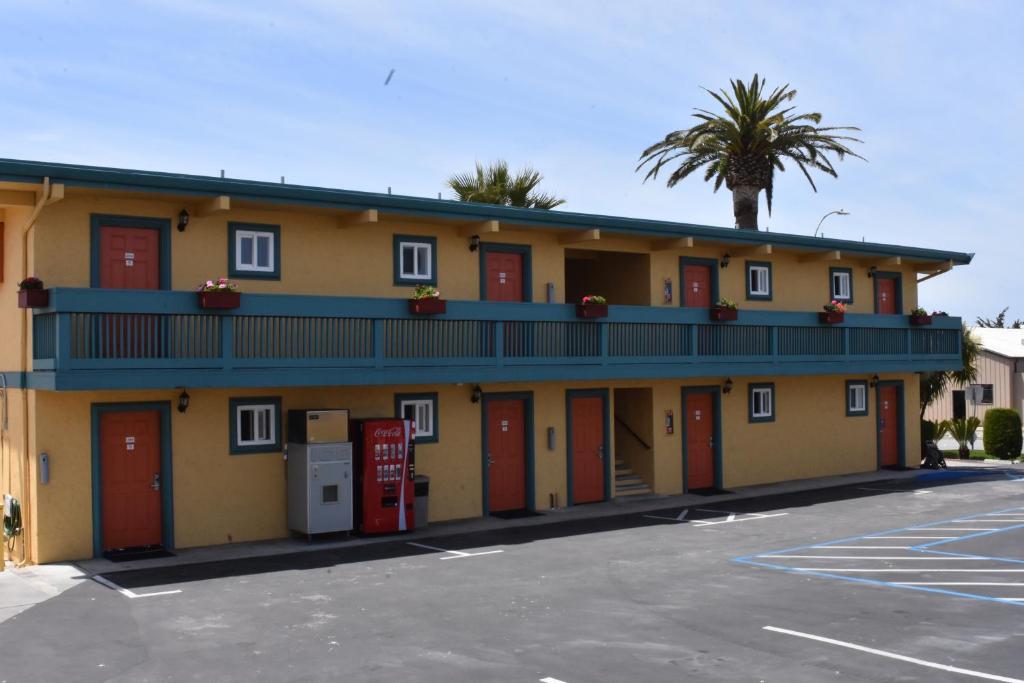 Seaside Inn Monterey - Exterior-4
