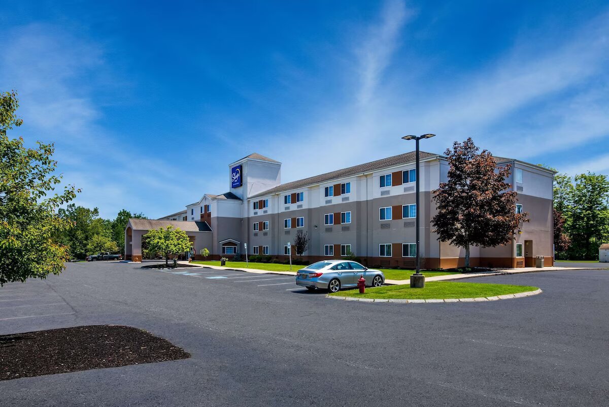 Sleep Inn Manchester Airport - Hotel Exterior-1