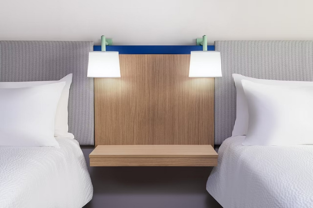 Garner Hotel Londonderry-Double Beds Room