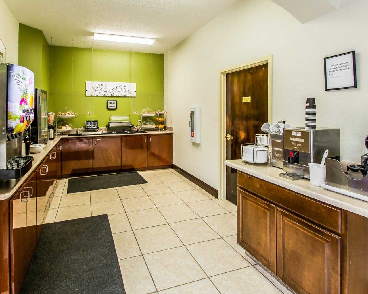 Sleep Inn Orlando Airport - Breakfast Area