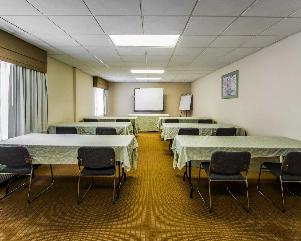 Sleep Inn Orlando Airport - Meeting Area