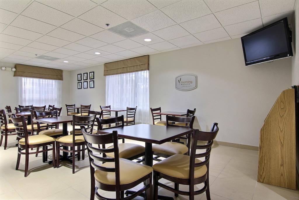 Sleep Inn Ormond Beach - Dining Area-1