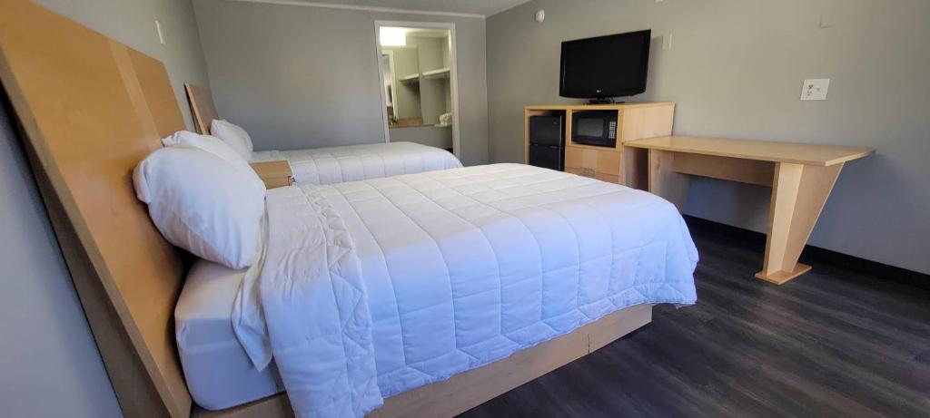 Superlodge New Castel - Double Beds Room-3