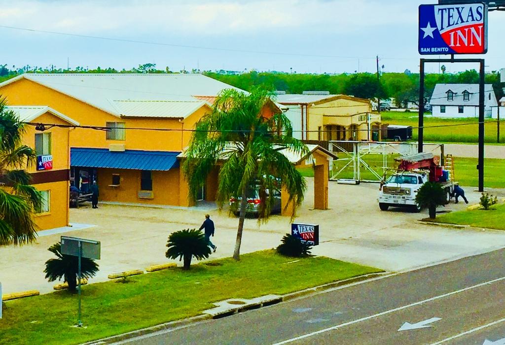 Texas Inn and Suites San Benito - Exterior-1