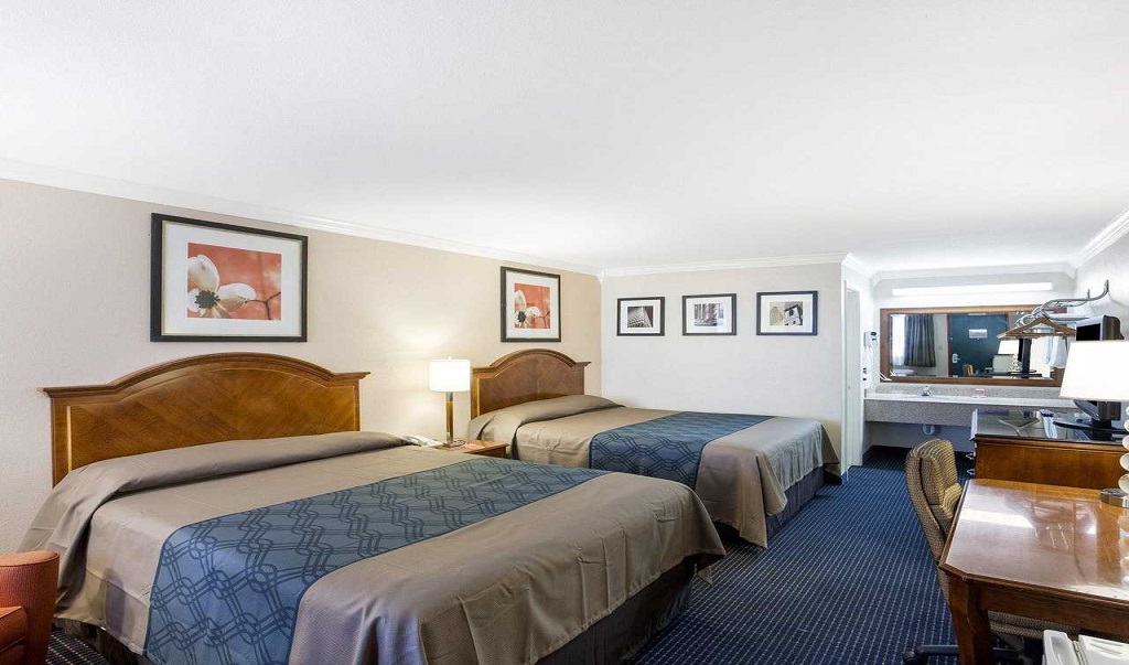 University Inn & Suites - Double Beds Room-1
