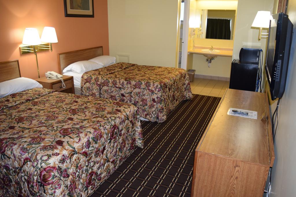 White Oaks Motel - Double Beds-1